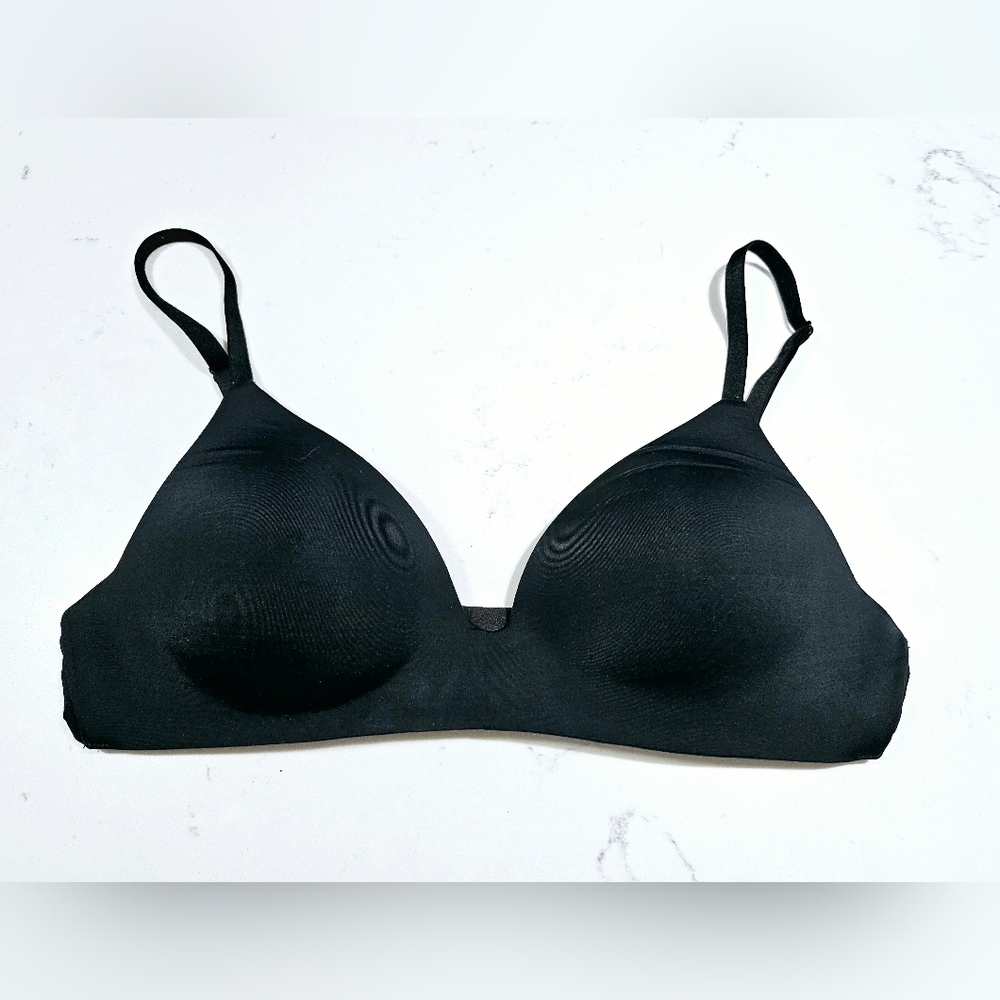 Victorias Secret Lightly Lined Wireless Bra